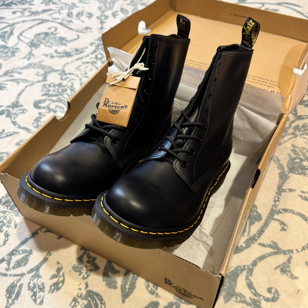 Brand New Dr. Martens 1460 Boot - Women's 11 - Picture 2 of 7